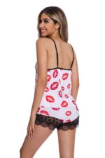 white+Lips-Sexy Lips print pajamas set - Image 3