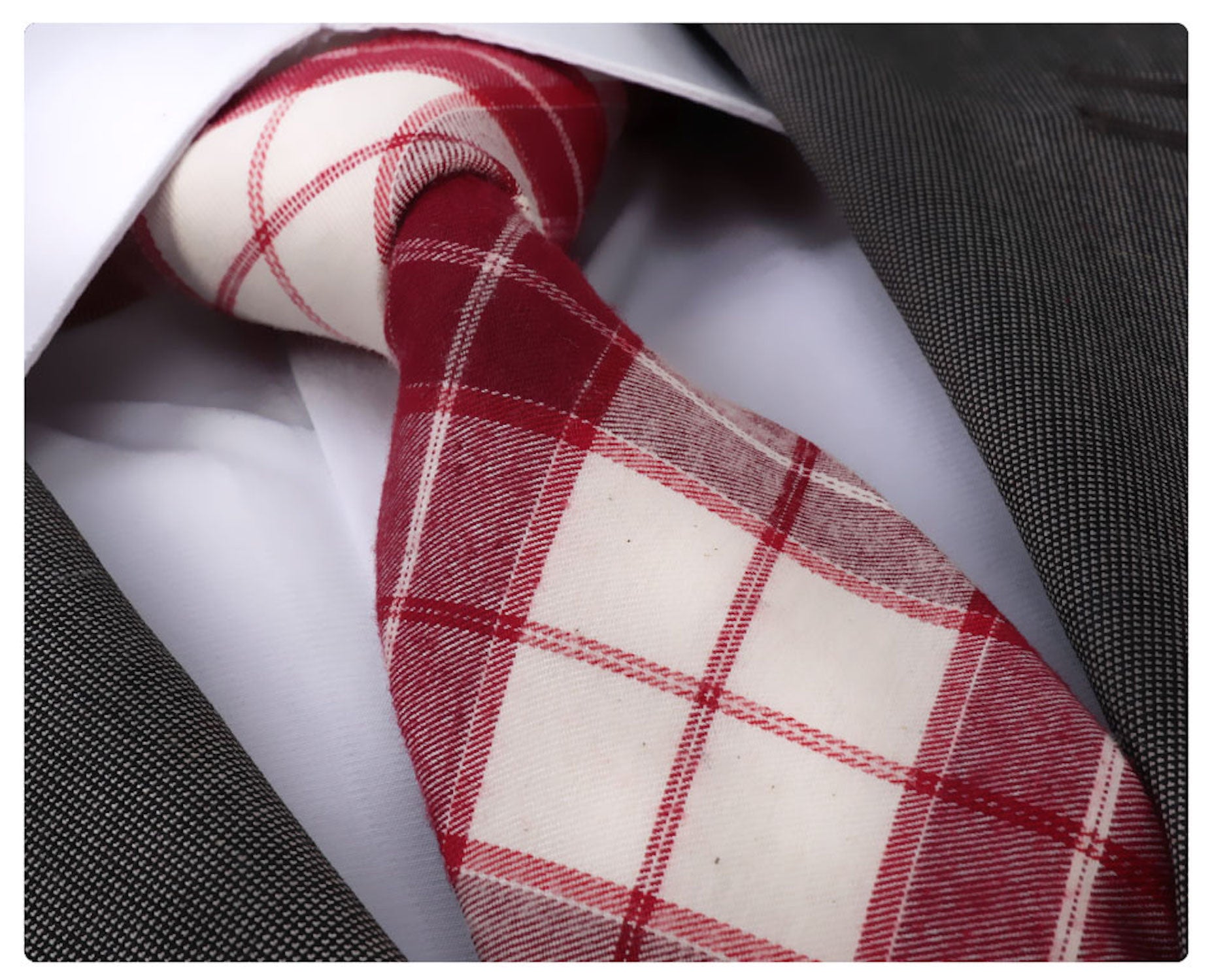 CET061 Designer Silk Floral Necktie with Matching Cufflinks & Pocket Square Set for Men - Image 1